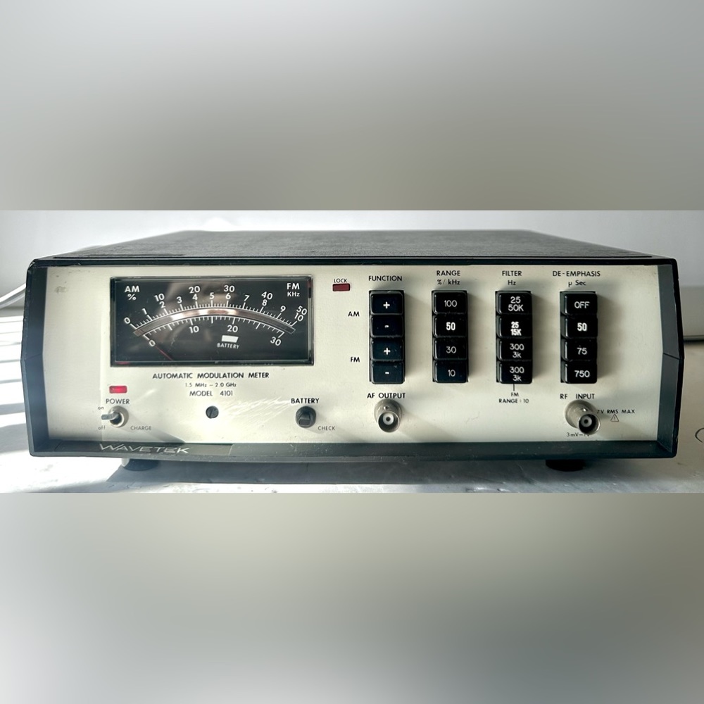 Wavetek 4101 Automatic Modulation 1.5 MHz-2.0 GHz Meter